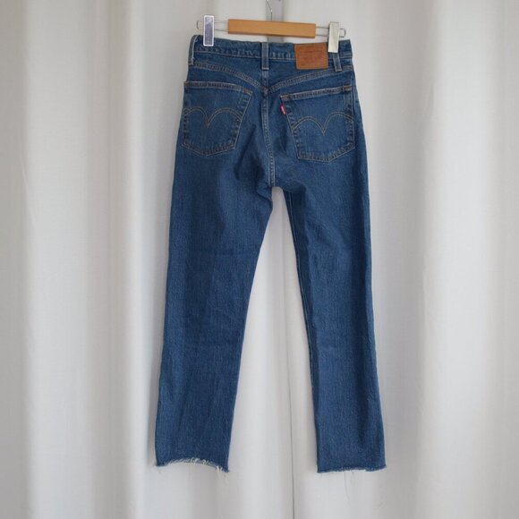 Levi's 501 Straight Leg Relaxed Jeans Medium Wash Sz 24 - Picture 3 of 10